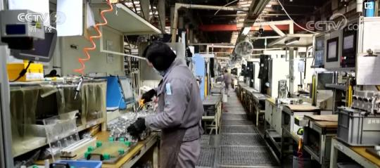 生產線上的繁忙樂章 汽車零部件企業搶訂單、趕進度，研發創新驅動未來